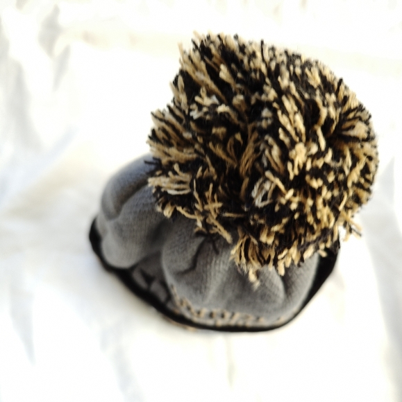 New Era 2024 Los Angeles Dodgers Beanie Locker Room Knit Hat World Series NLCS - Picture 4 of 10